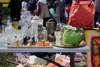 Vide Grenier Thézan